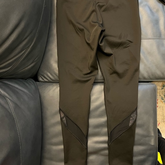 VS PINK Marble Set! - Picture 11 of 16